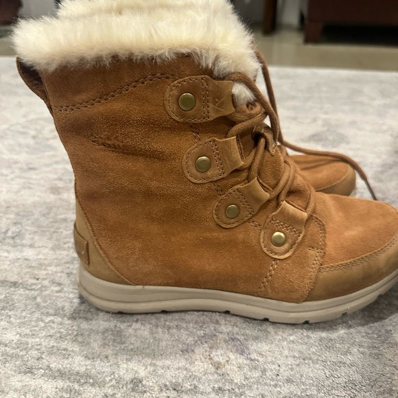 Sorel Women's Brown Waterproof Winter Boots - Picture 6 of 8